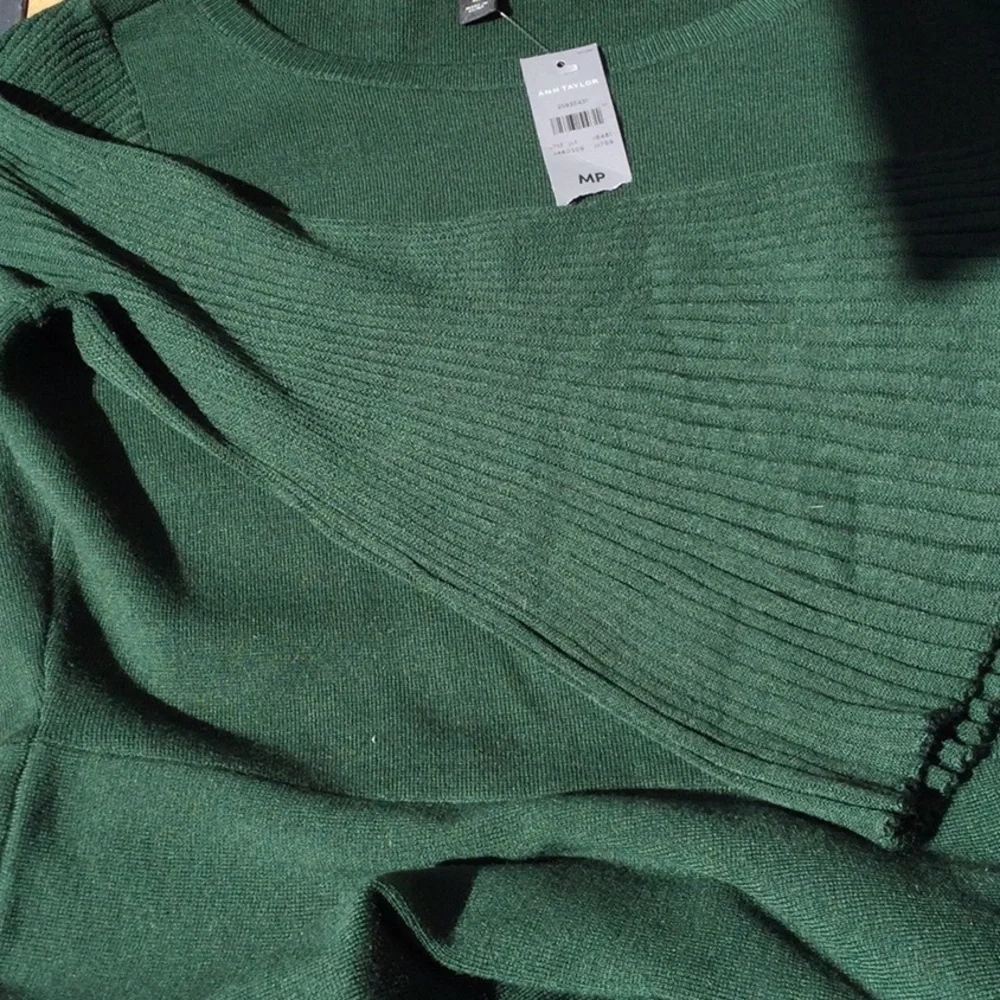 NWT Ann Taylor green sweater dress MP - Picture 8 of 9